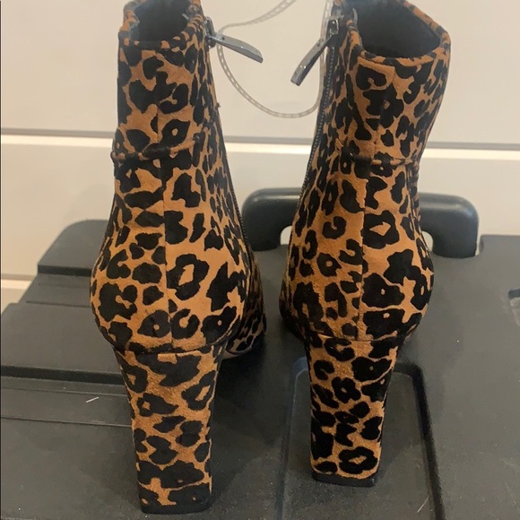 Steve Madden Jenn Leopard 🐆 Boots - Picture 9 of 15